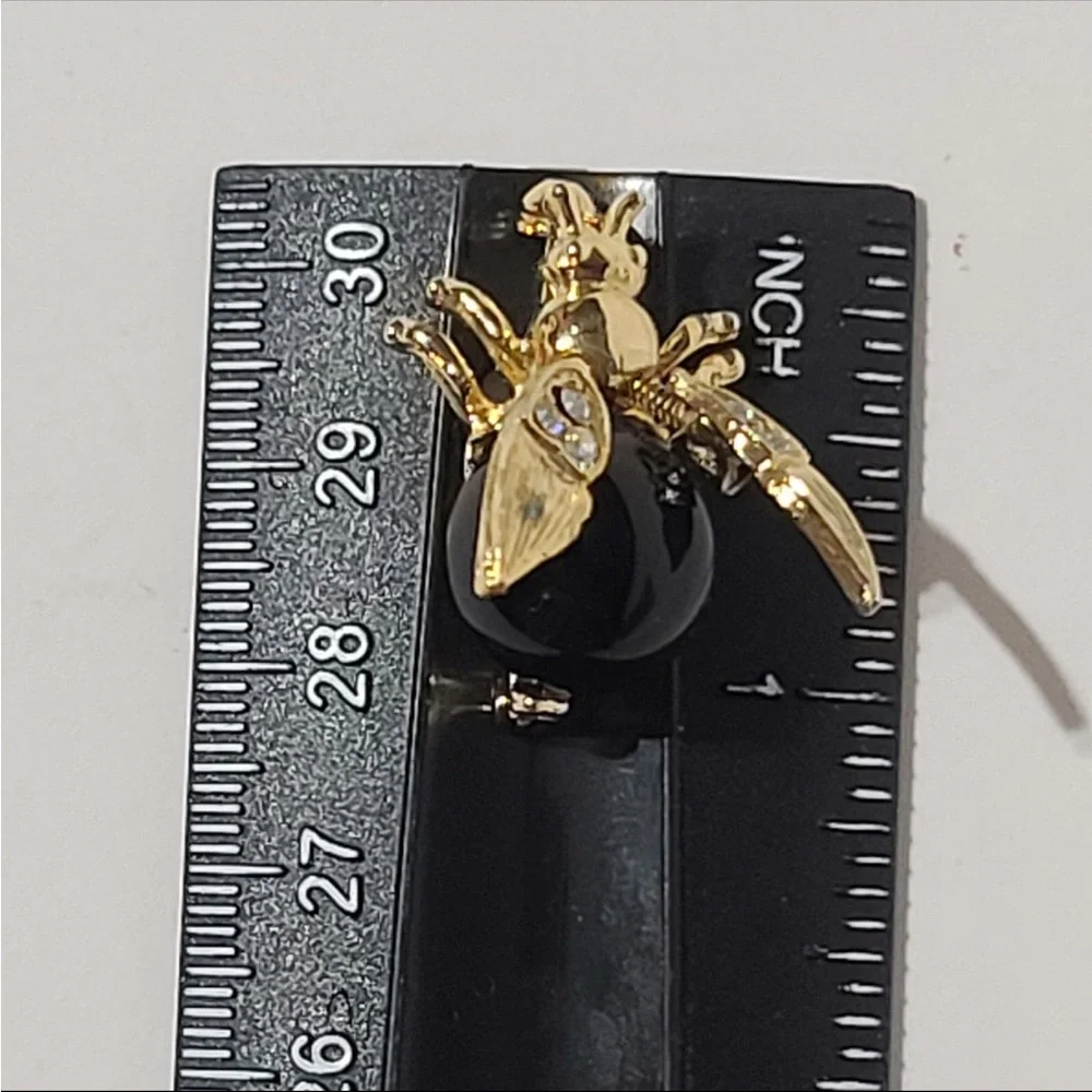 Vintage Bee Trembler Jelly Belly Scatter Pin